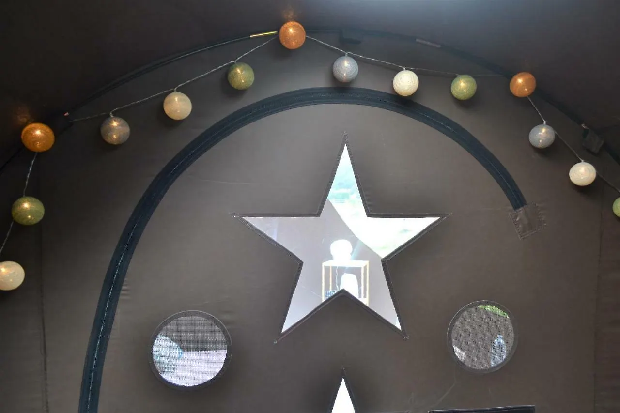 Luxury tent Le Castelat De Julienna Hotel Anglars-Nozac